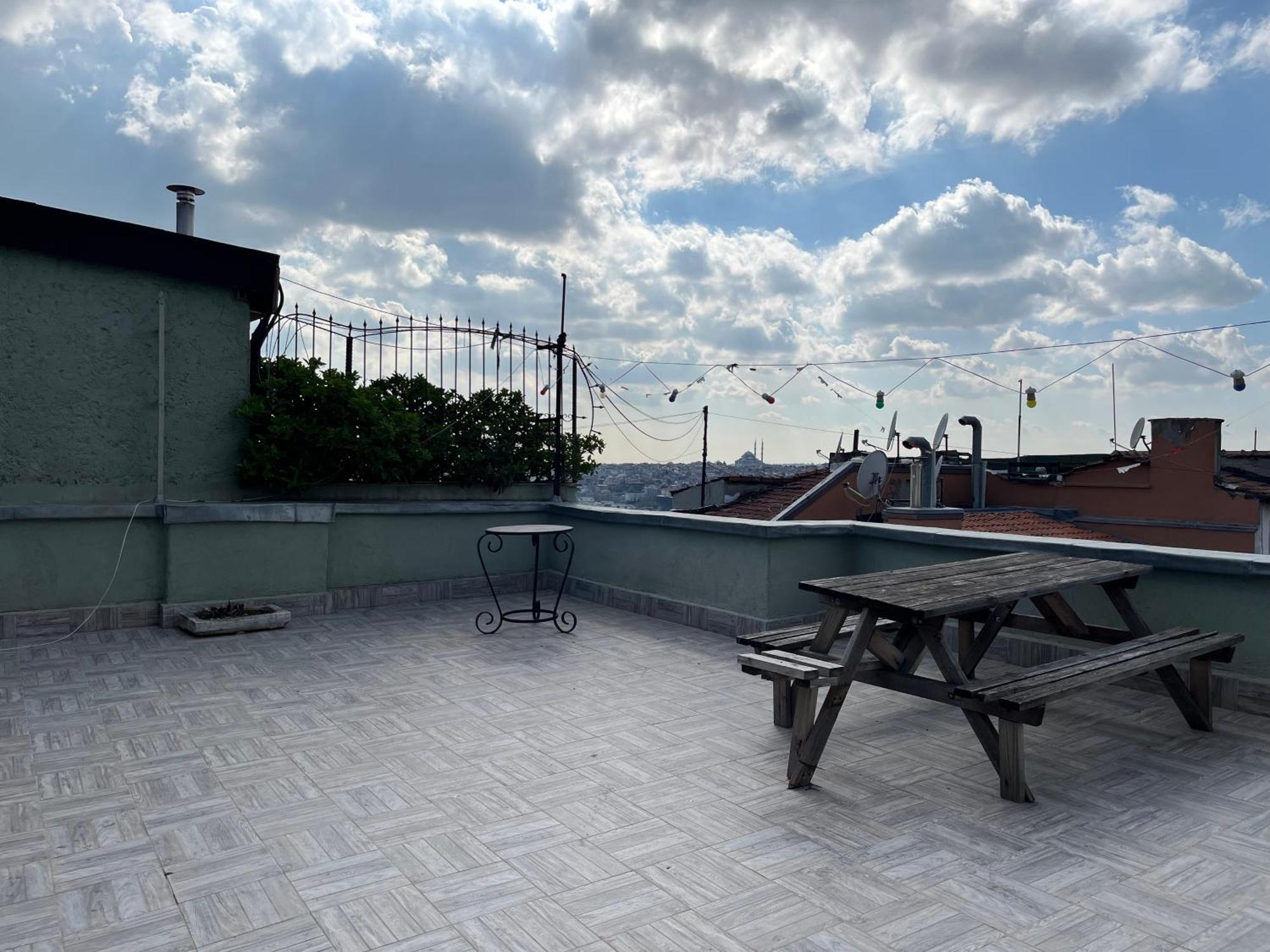 Ganbaru Tours - Flats In Galata Apartment Istanbul Exterior foto